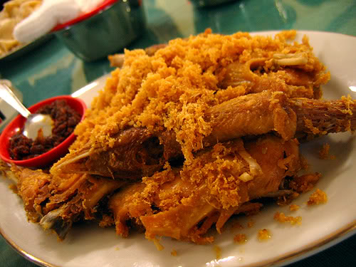 Kuliner Ayam Goreng Ny Suharti
