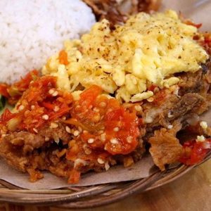 bisnis ayam geprek Bensu