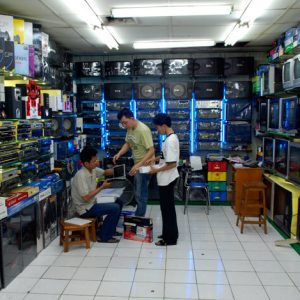 Bisnis Toko Elektronik
