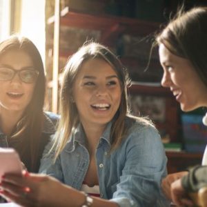 Bisnis Bersama Teman Agar Tetap Profesional